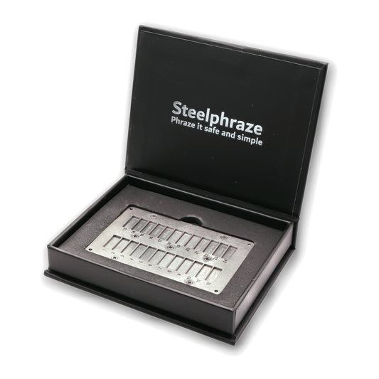 SteelPhraze Steel Wallet: Bitcoin Seed Phrase Backup aus gebürstetem Edelstahl im Scheckkartenformat